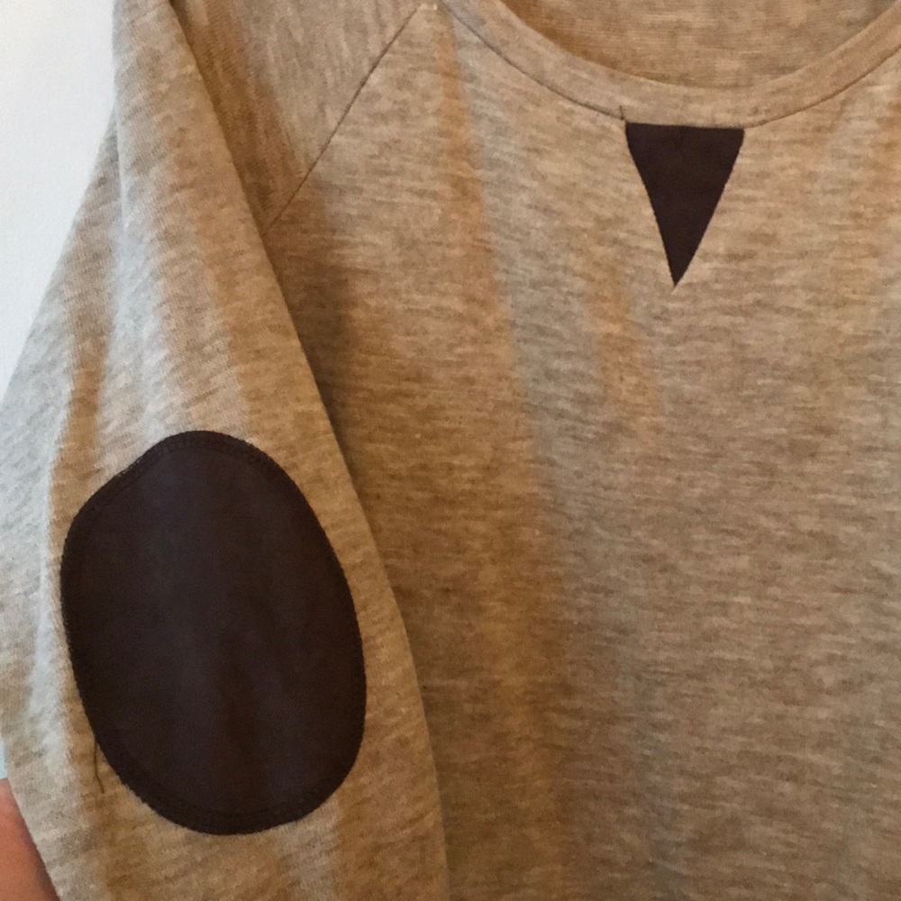 Sweater - Picture 3 of 3